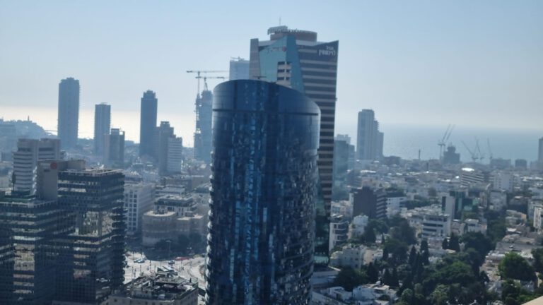 מגדל סונול דרך מנחם בגין תל אביב